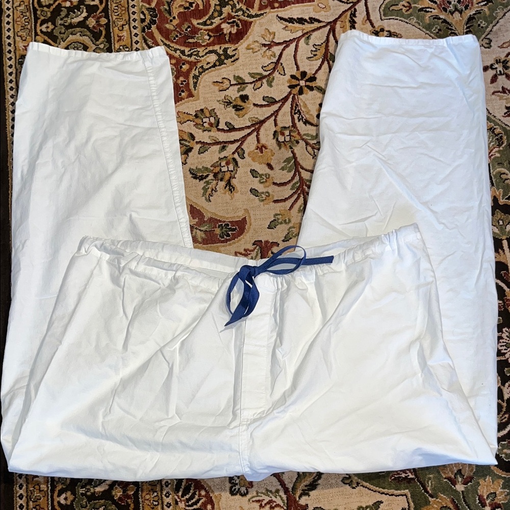 Elegant White Wide Leg Pants with Blue Tie